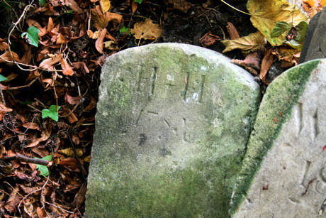 H and H Footstone