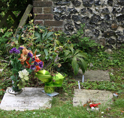 Setting of Cremation Stone for Jennifer Helen Margaret "Jenny" Vaughan 2000