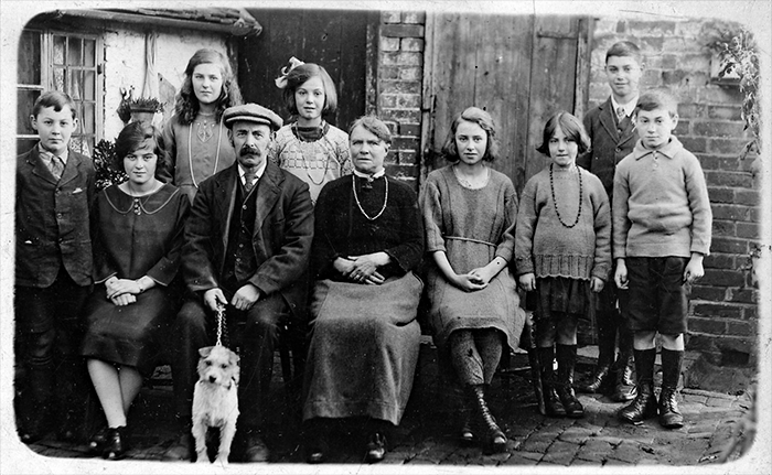 Henry Thomas Carrier's Family Group