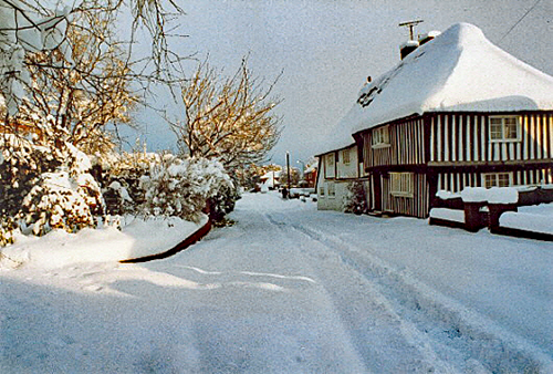 Tudor Cottage in the snow in 1987